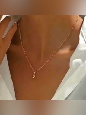 Drip Drop Necklace 18k Gold Plate F20 M